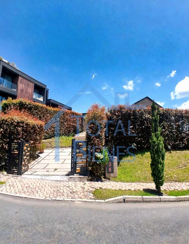 Casa en Arriendo/Venta en Alto de Palmas, Envigado